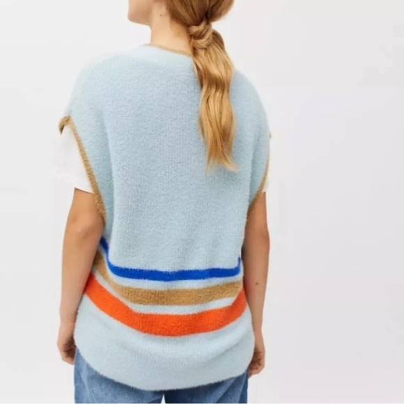 Urban Outfitters BDG Aden‎ Fuzzy Striped Sweater Vest Women's Size Small $59 - Picture 10 of 12